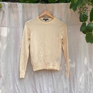 Medium Uniqlo Crew Neck Sweater